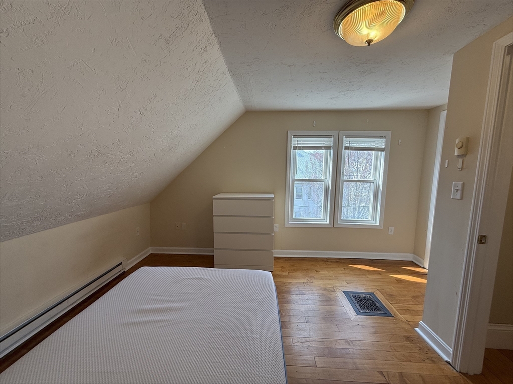 4 bed, 1 bath apartment for rent at 33 Rich Unit 1, Waltham — photo 13 of 21