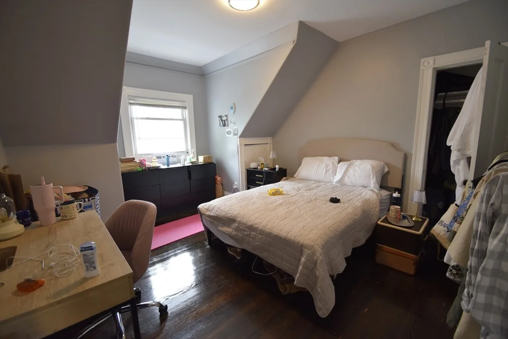 3 bed, 1 bath apartment for rent at 33-35 Ridgemont St Unit 3, Allston — photo 10 of 11