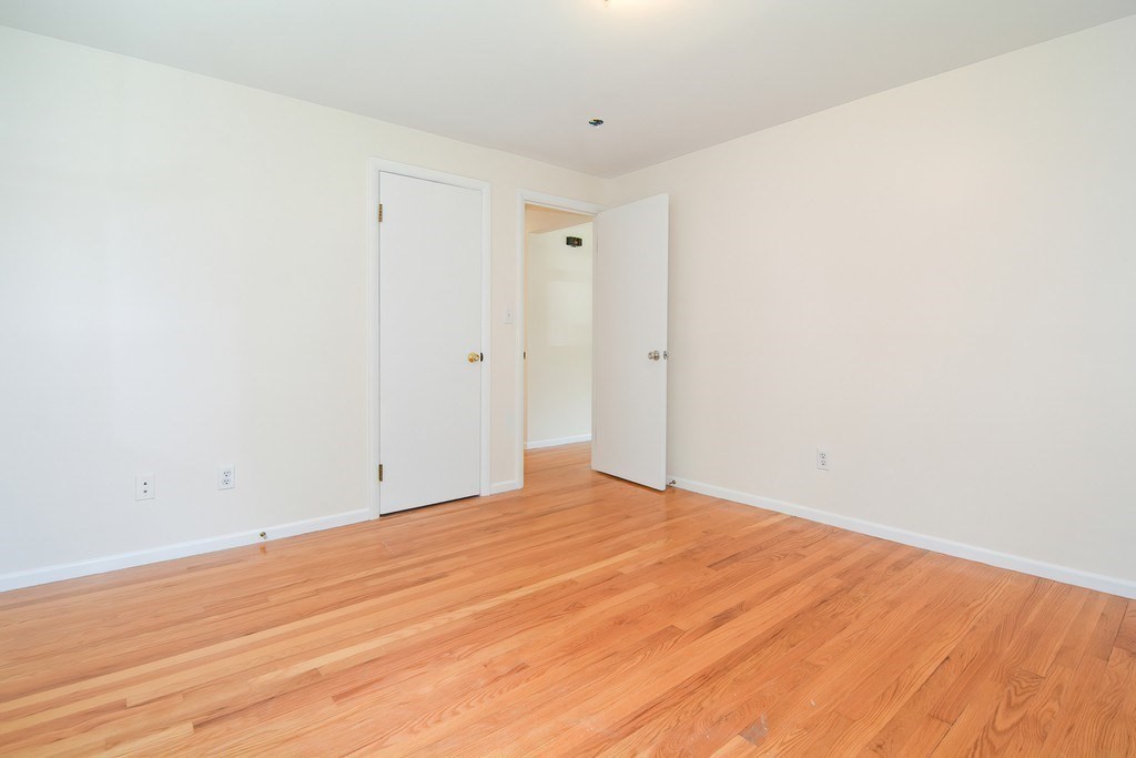 4 bed, 1 bath apartment for rent at 33 Robin Rd, Westborough — photo 18 of 42