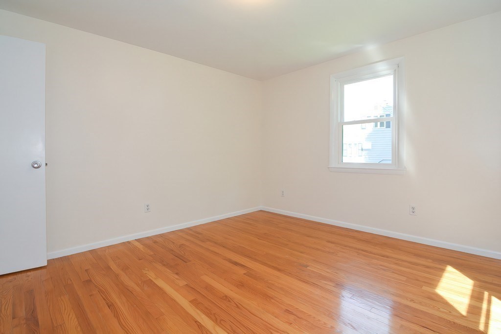 4 bed, 1 bath apartment for rent at 33 Robin Rd, Westborough — photo 19 of 42