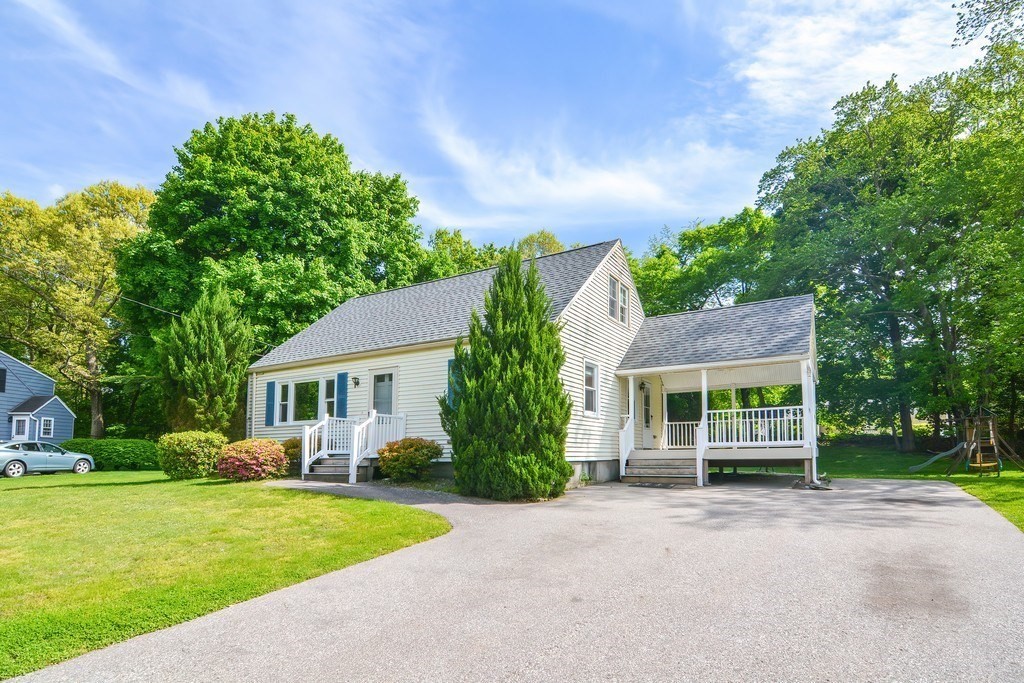 4 bed, 1 bath apartment for rent at 33 Robin Rd, Westborough — photo 3 of 42