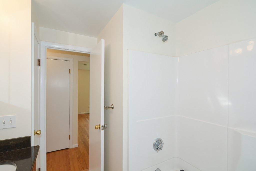 4 bed, 1 bath apartment for rent at 33 Robin Rd, Westborough — photo 22 of 42