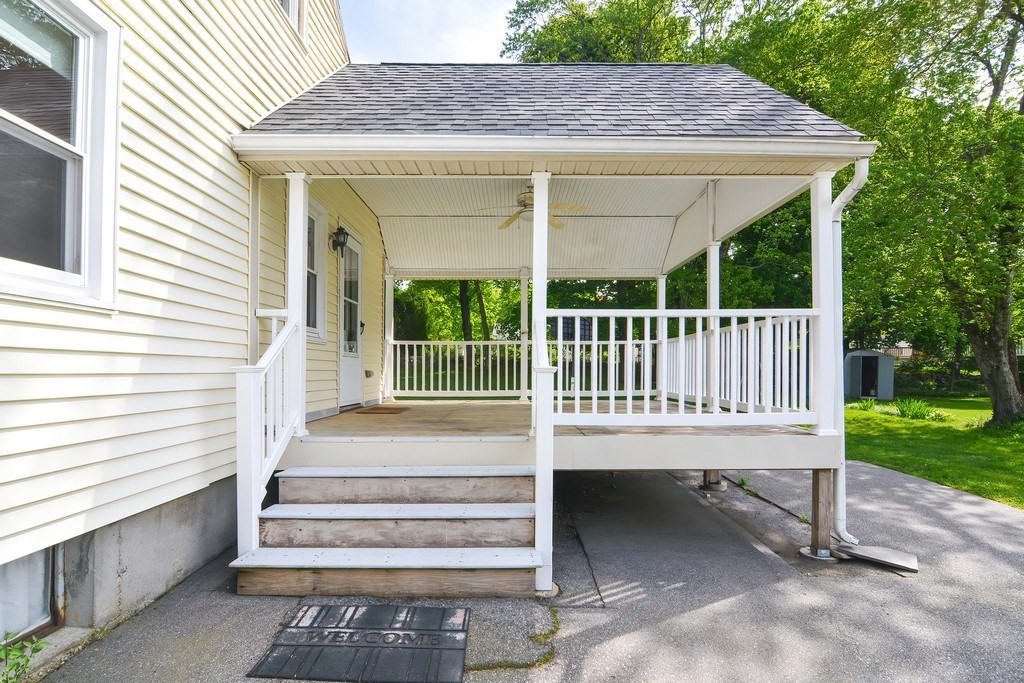 4 bed, 1 bath apartment for rent at 33 Robin Rd, Westborough — photo 5 of 42