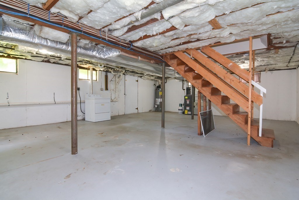 4 bed, 1 bath apartment for rent at 33 Robin Rd, Westborough — photo 36 of 42