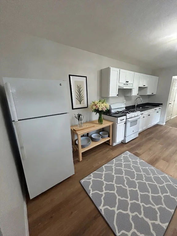 1 bed, 1 bath apartment for rent at 33 Rockland St Unit 2, Canton — photo 4 of 13