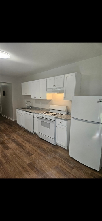 1 bed, 1 bath apartment for rent at 33 Rockland St Unit 3, Canton — photo 2 of 8