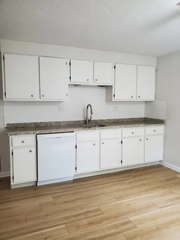 2 bed, 1 bath apartment for rent at 33 Rockland St Unit 4, Canton — photo 1 of 16