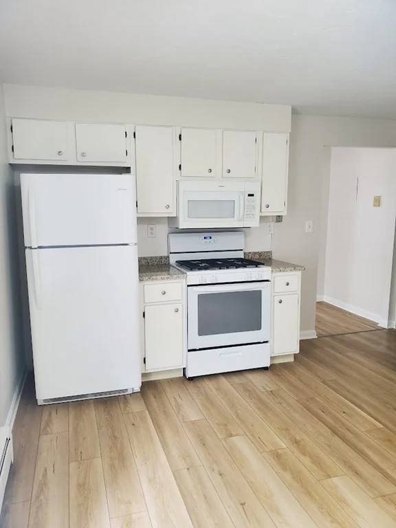 2 bed, 1 bath apartment for rent at 33 Rockland St Unit 4, Canton — photo 2 of 16