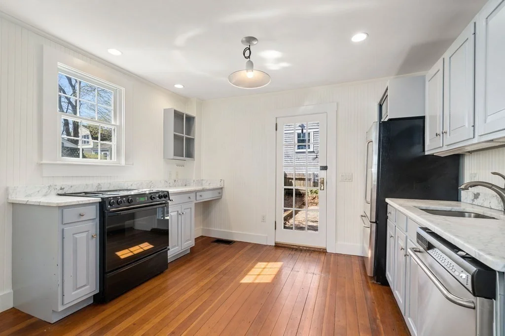 3 bed, 2 bath apartment for rent at 33 Rocky Nook Ave, Kingston — photo 17 of 42