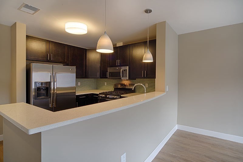1 bed, 1 bath apartment for rent at 33 Rogers St Unit 205, Kendall Square — photo 1 of 7