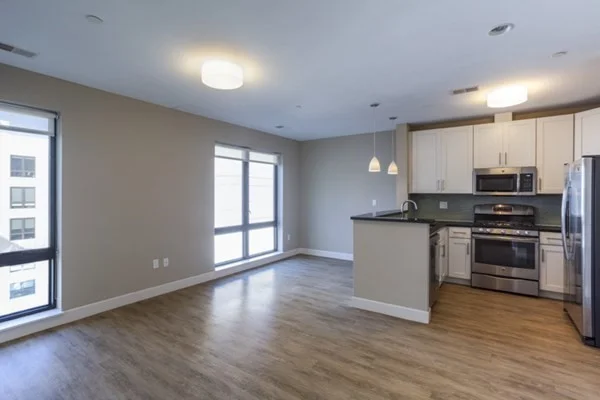 1 bed, 1 bath apartment for rent at 33 Rogers St Unit 416, Kendall Square — photo 1 of 8