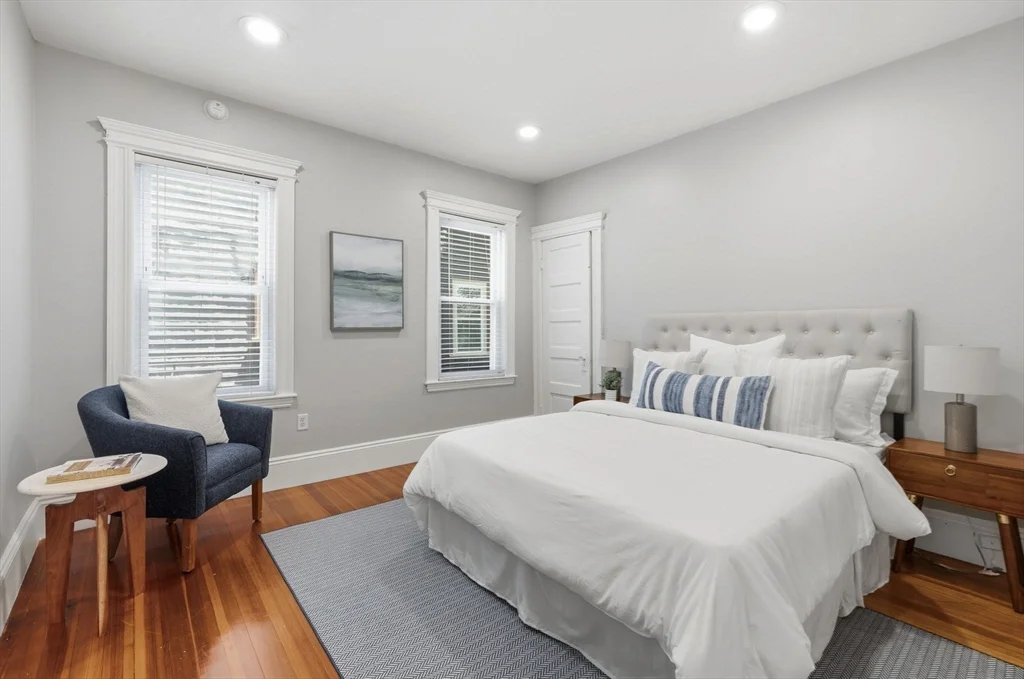 2 bed, 1 bath apartment for rent at 33 Rosemont Unit 1, Dorchester — photo 7 of 12