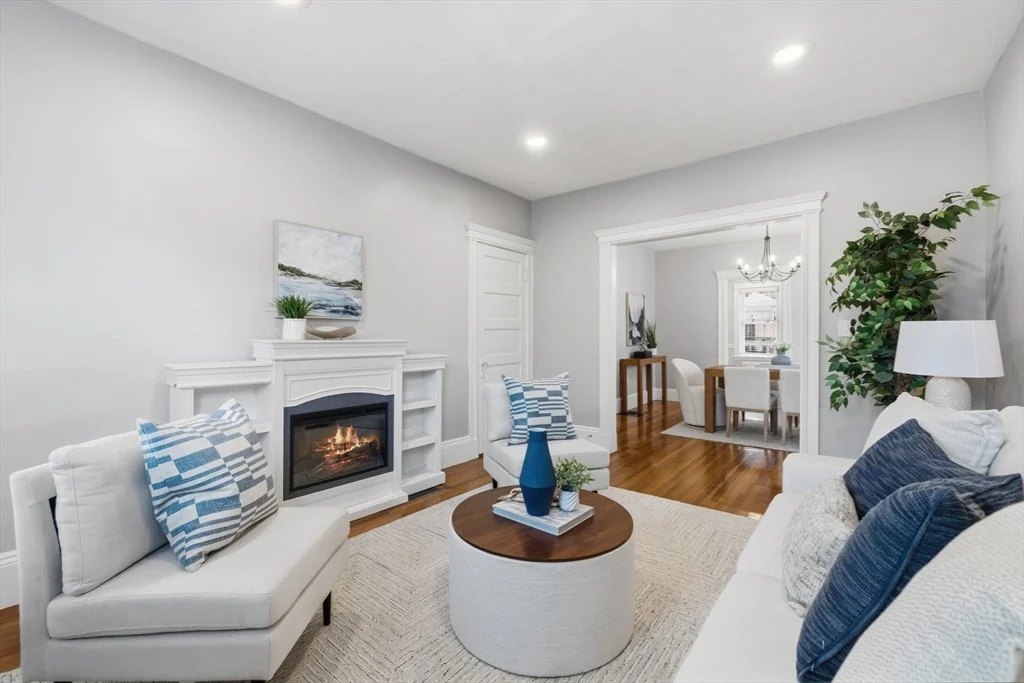 2 bed, 1 bath apartment for rent at 33 Rosemont Unit 1, Dorchester