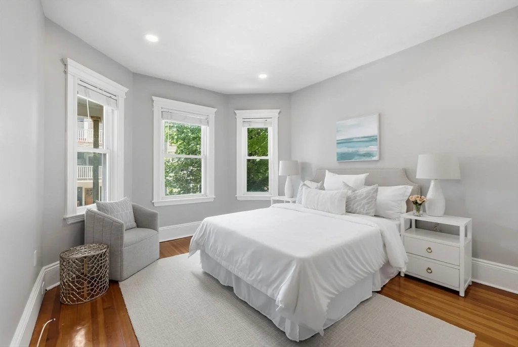 2 bed, 1 bath apartment for rent at 33 Rosemont Unit 1, Dorchester — photo 6 of 12
