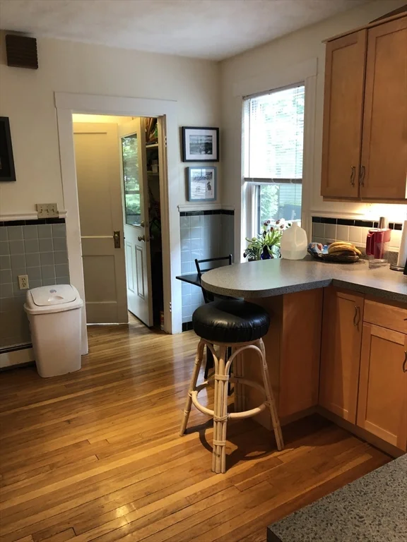 2 bed, 1 bath apartment for rent at 33 Seven Pines Ave Unit 1, Teele Square — photo 2 of 11