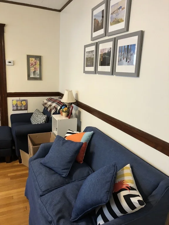 2 bed, 1 bath apartment for rent at 33 Seven Pines Ave Unit 1, Teele Square — photo 9 of 11
