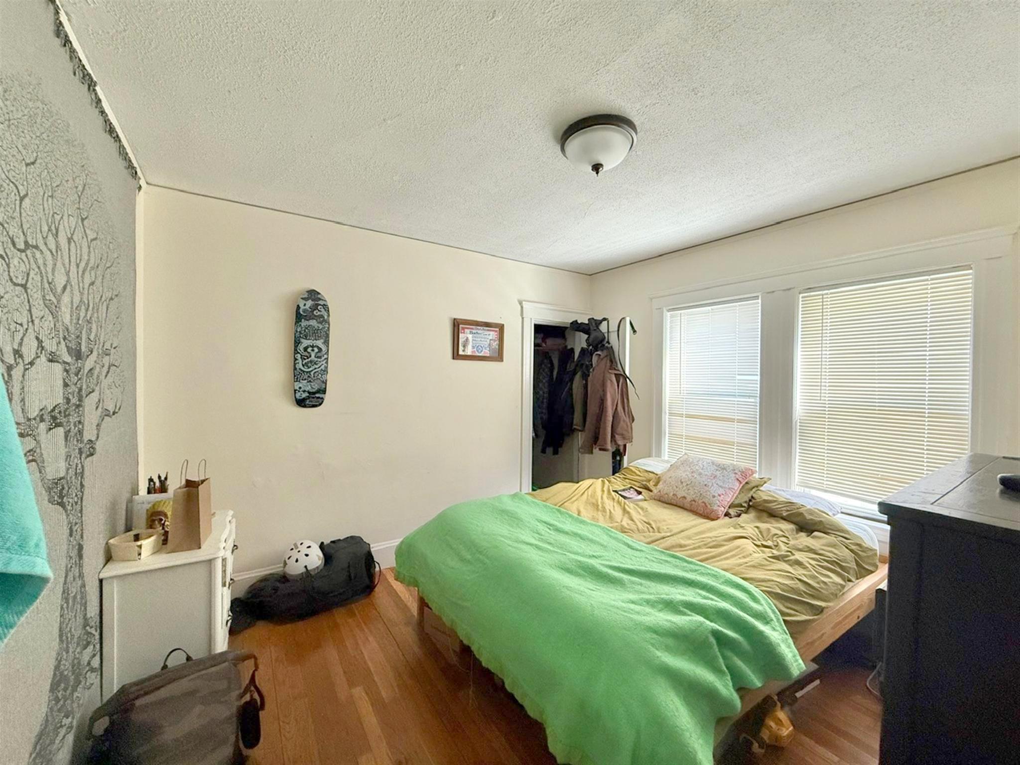 2.5 bed, 1 bath apartment for rent at 33 Sewall St Unit 2, Somerville — photo 10 of 16