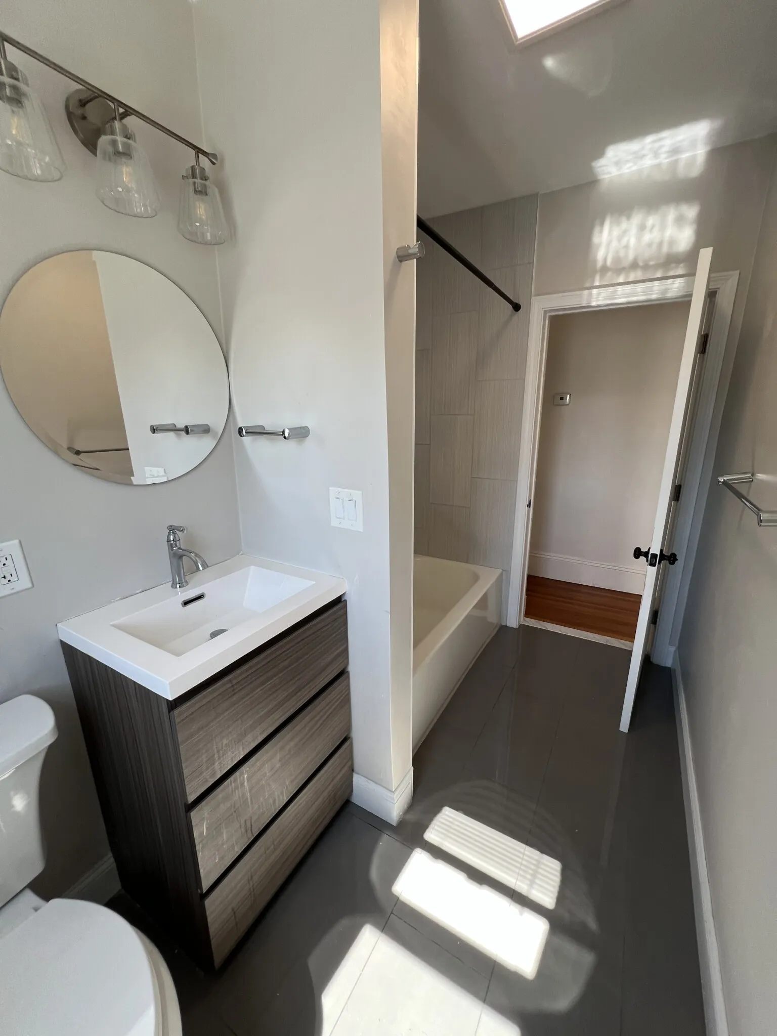 3.5 bed, 2 bath apartment for rent at 33 Shannon St Unit 3, Brighton — photo 14 of 23