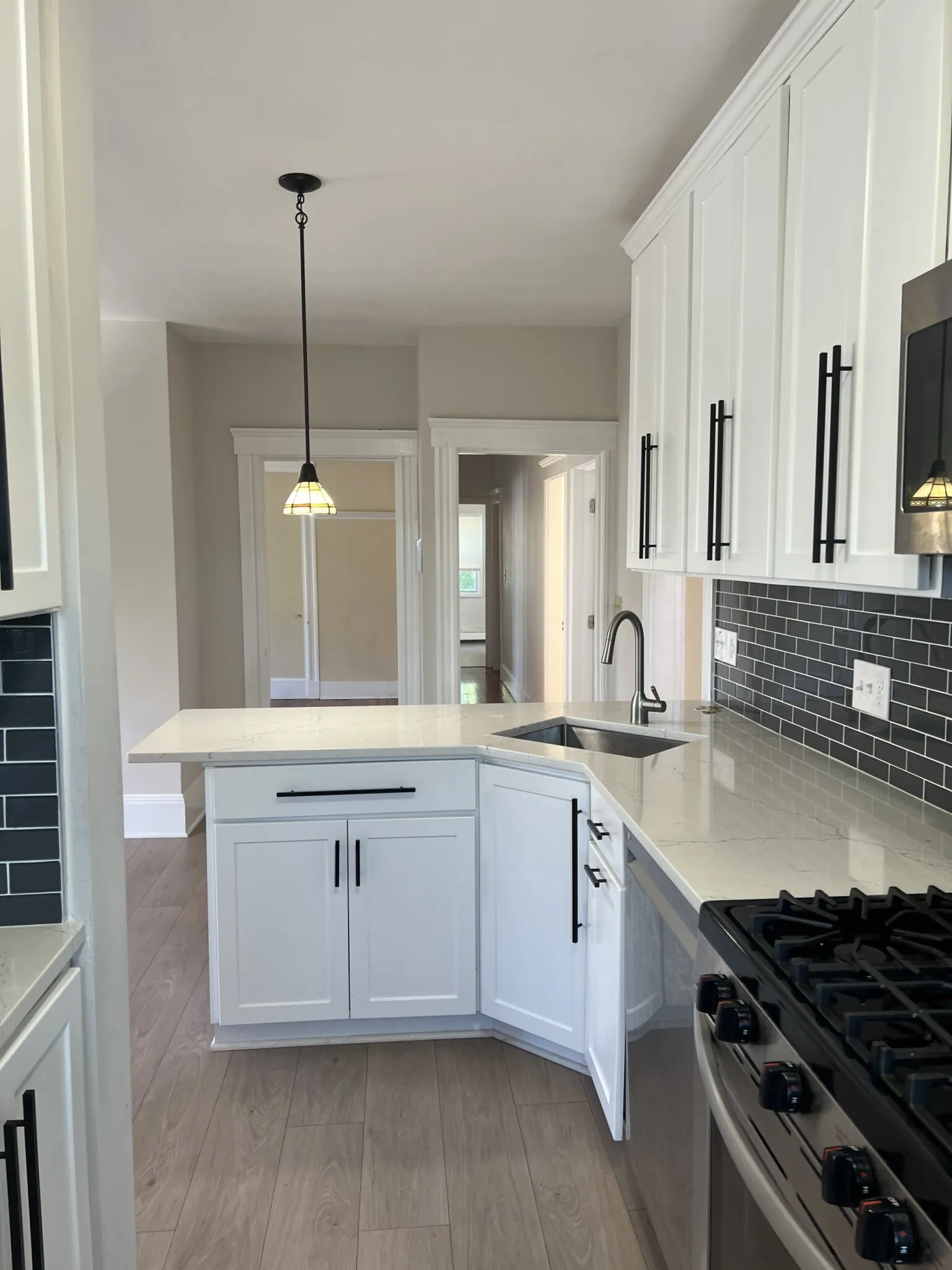 3.5 bed, 2 bath apartment for rent at 33 Shannon St Unit 3, Brighton — photo 3 of 23