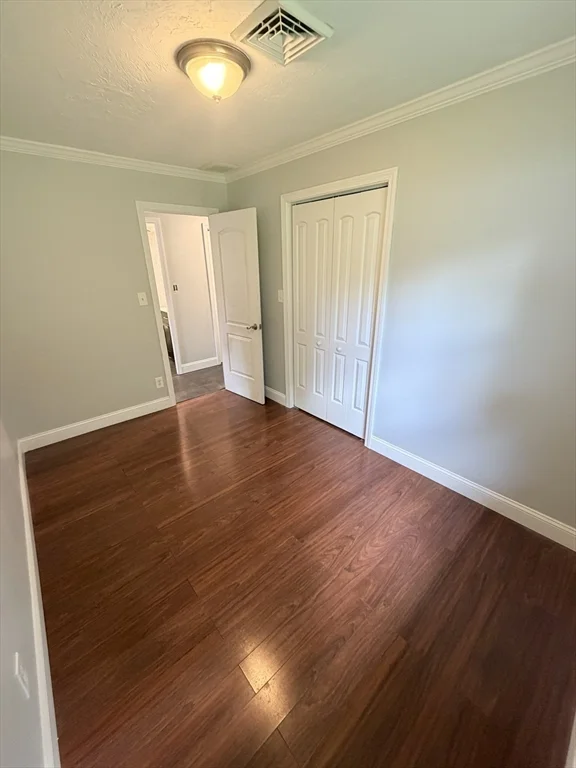 3 bed, 1 bath apartment for rent at 33 Sherry St, Northbridge — photo 14 of 19