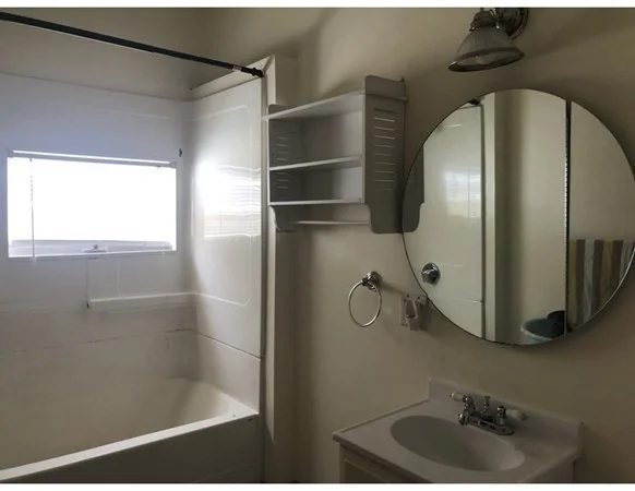 3 bed, 1 bath apartment for rent at 33 Sidney St Unit 3, New Bedford — photo 8 of 16