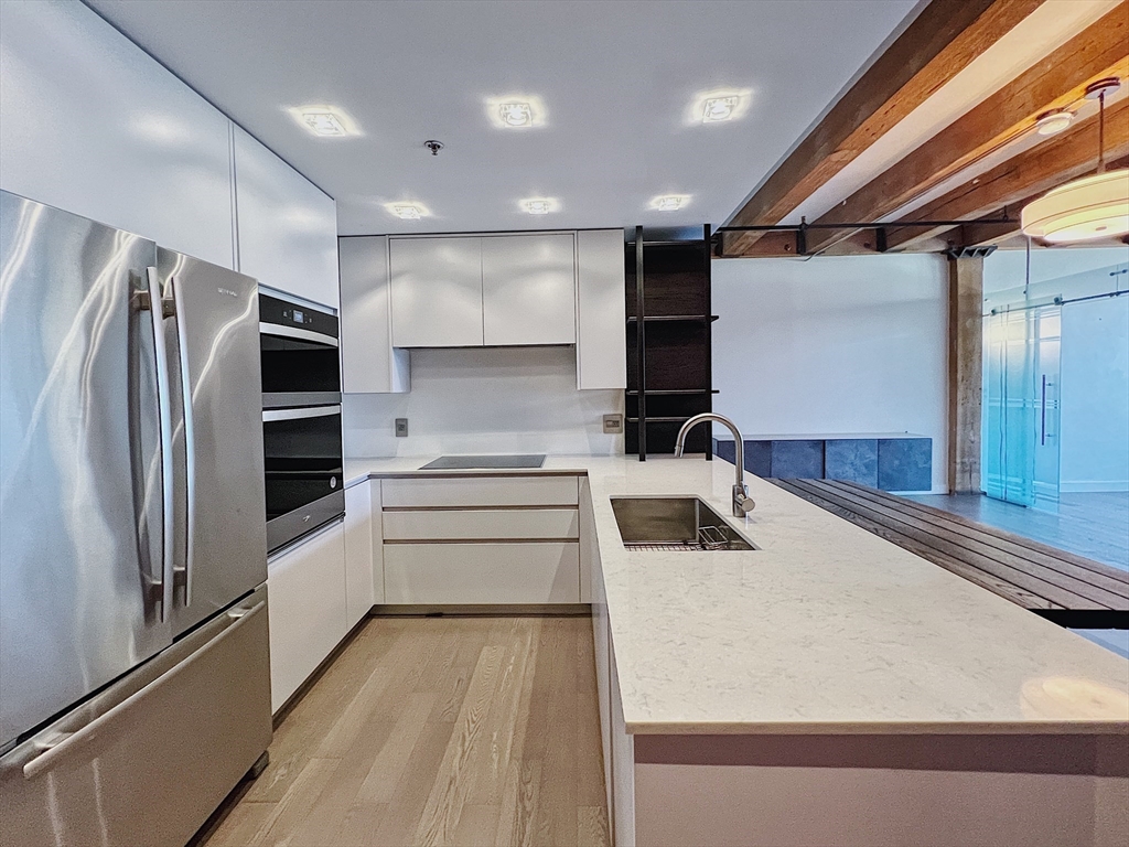 1 bed, 1 bath apartment for rent at 33 Sleeper St Unit 403, Seaport District — photo 4 of 23