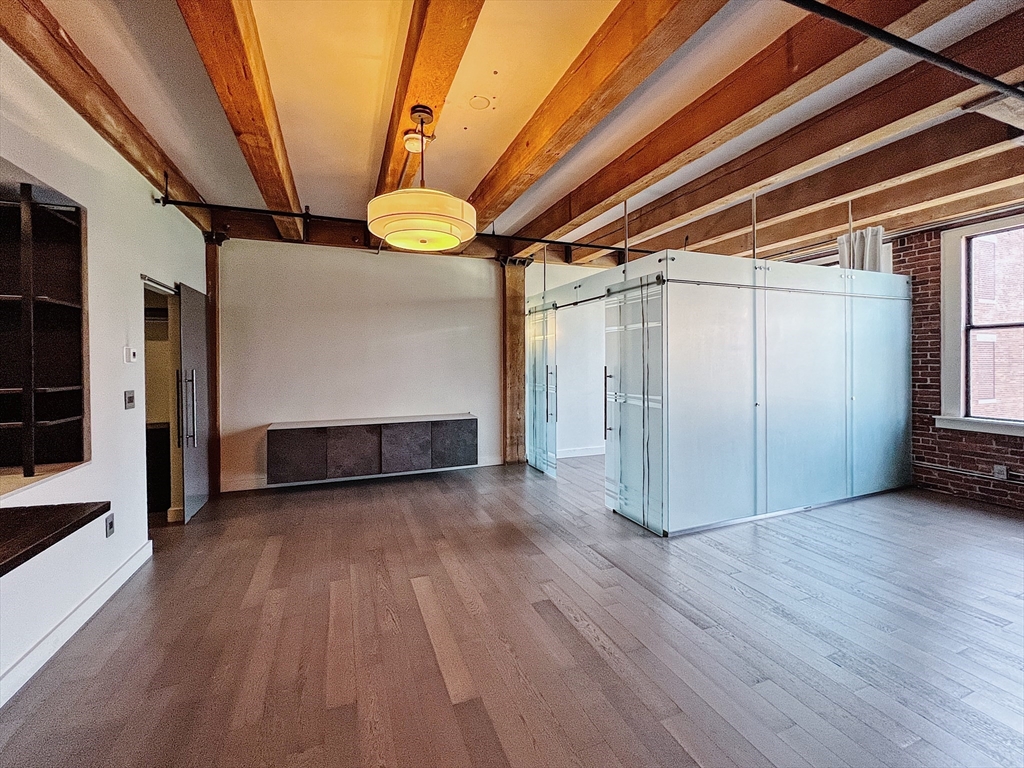 1 bed, 1 bath apartment for rent at 33 Sleeper St Unit 403, Seaport District — photo 9 of 23