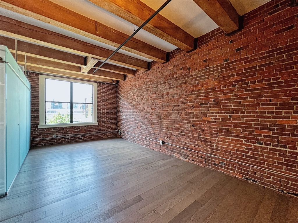 1 bed, 1 bath apartment for rent at 33 Sleeper St Unit 403, Seaport District — photo 11 of 23