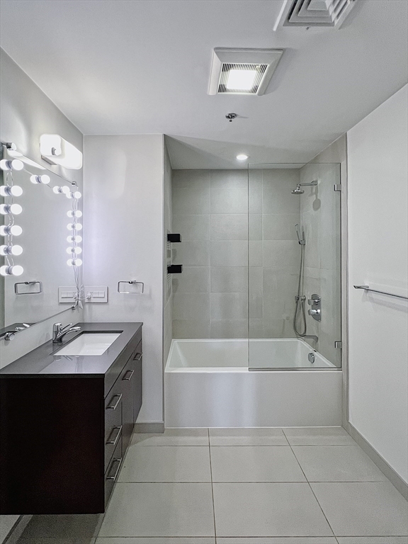 1 bed, 1 bath apartment for rent at 33 Sleeper St Unit 403, Seaport District — photo 16 of 23