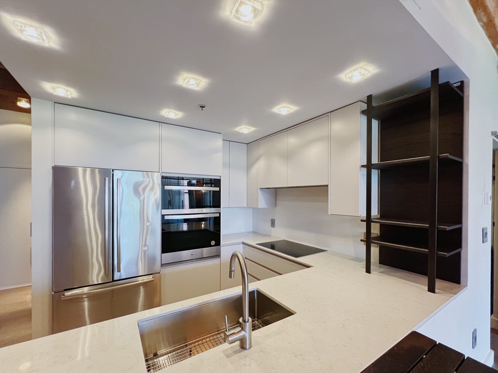 1 bed, 1 bath apartment for rent at 33 Sleeper St Unit 403, Seaport District — photo 5 of 23