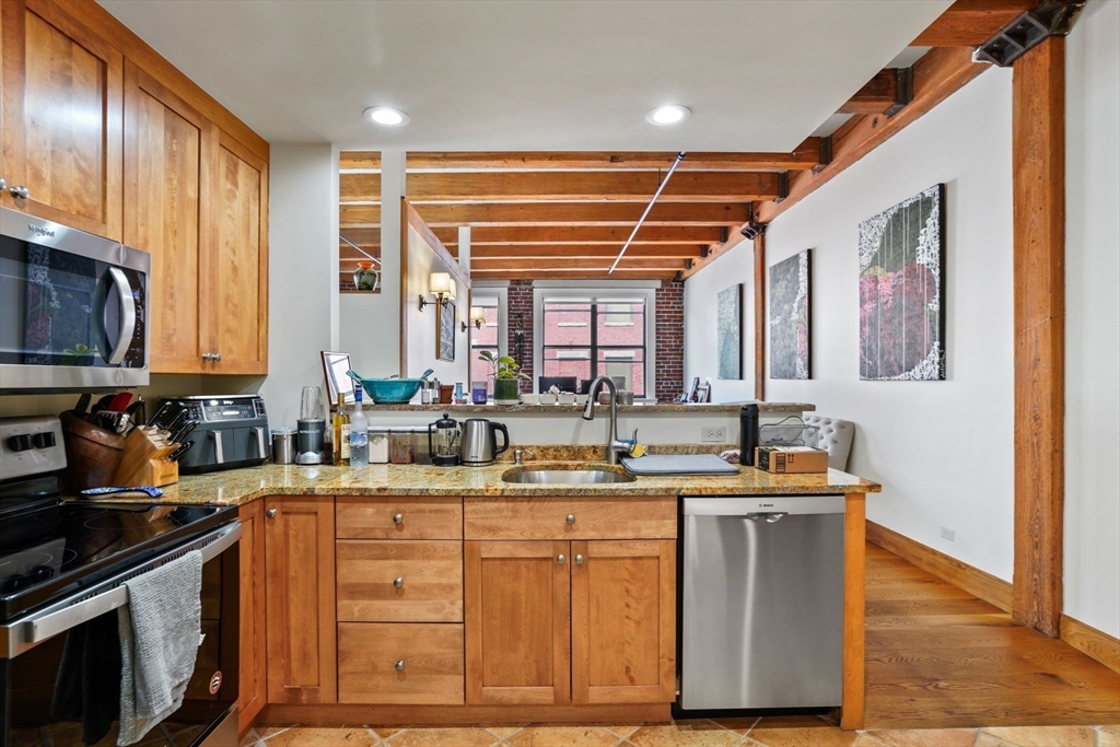 1 bed, 1 bath apartment for rent at 33 Sleeper St Unit 501, Seaport District — photo 3 of 11