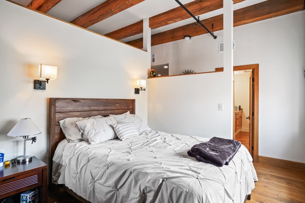 1 bed, 1 bath apartment for rent at 33 Sleeper St Unit 501, Seaport District — photo 7 of 11