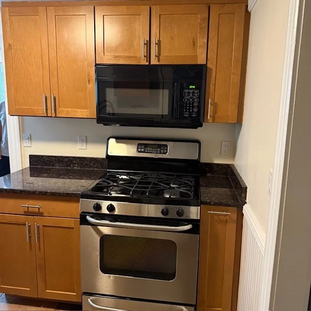 2 bed, 1 bath apartment for rent at 33 South St Unit 2, Shrewsbury — photo 9 of 9