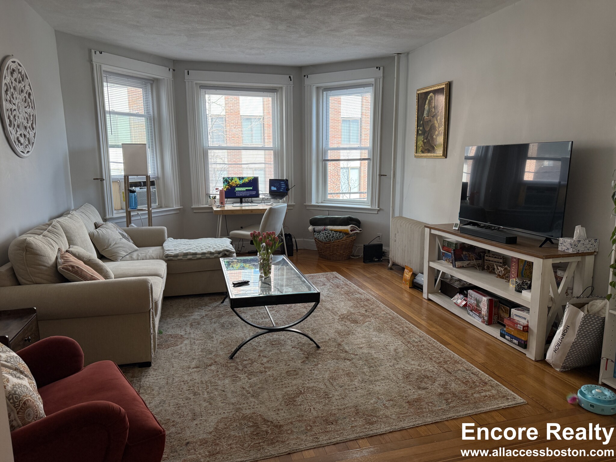 2 bed, 1 bath apartment for rent at 33 Stearns Rd Unit 2A, Coolidge Corner — photo 1 of 13