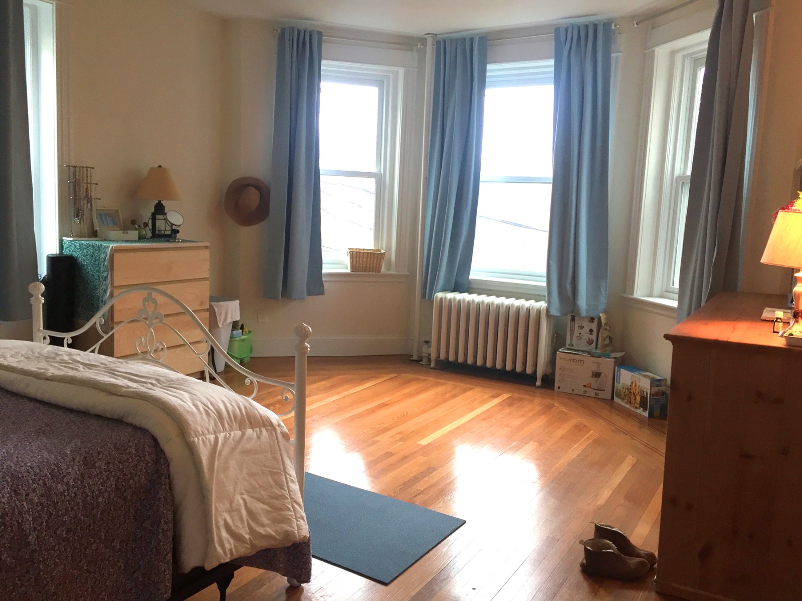 2 bed, 1 bath apartment for rent at 33 Stearns Rd Unit 2A, Coolidge Corner — photo 3 of 13