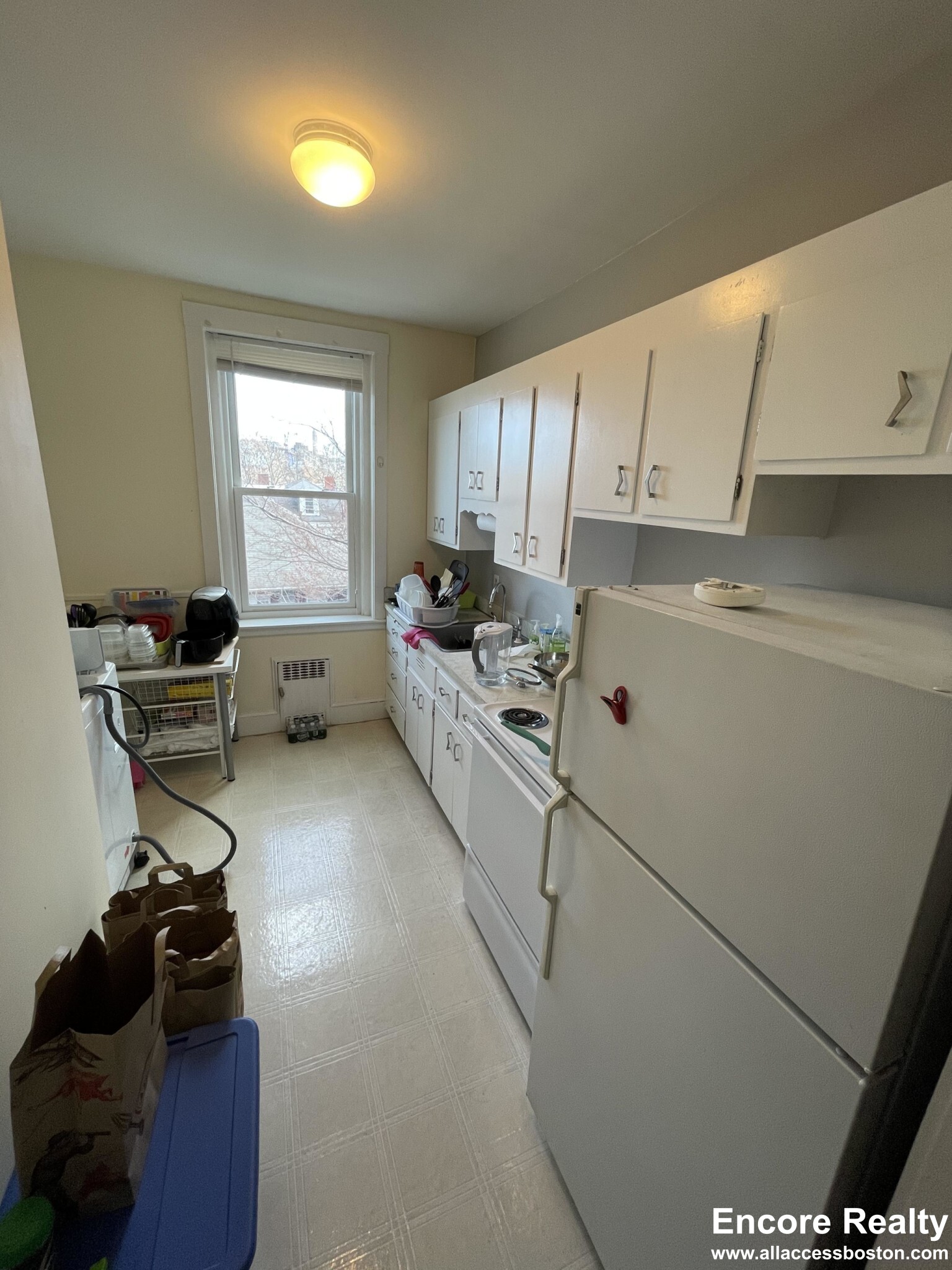 2 bed, 1 bath apartment for rent at 33 Stearns Rd Unit 3A, Coolidge Corner — photo 7 of 10