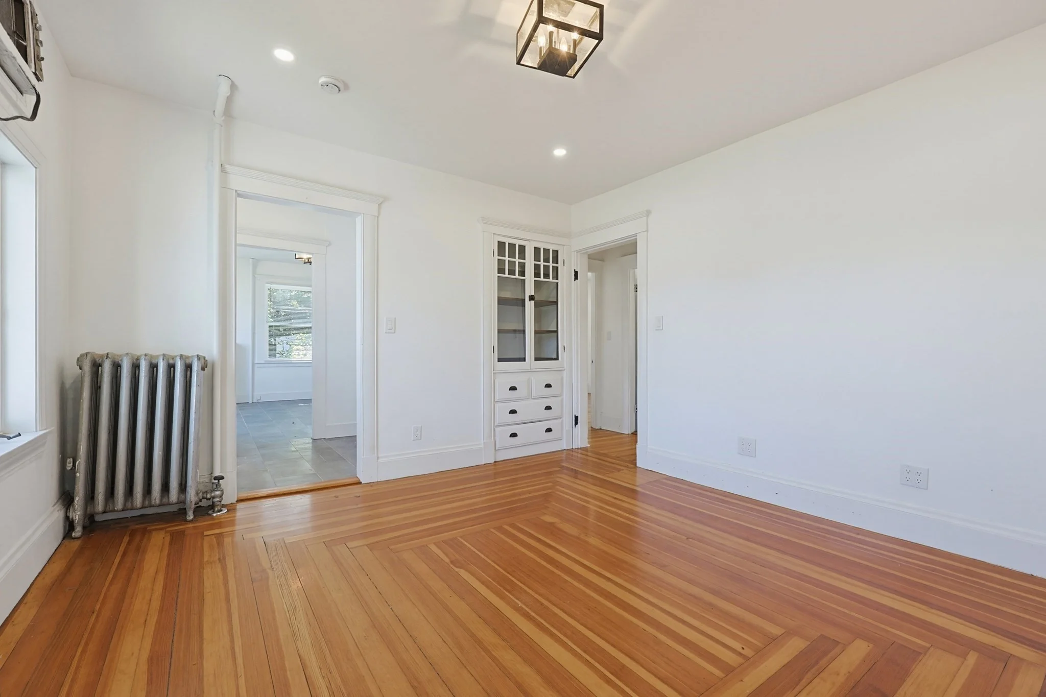 3 bed, 1 bath apartment for rent at 33 Sweetser Ter Unit 1, Wyoma — photo 11 of 28