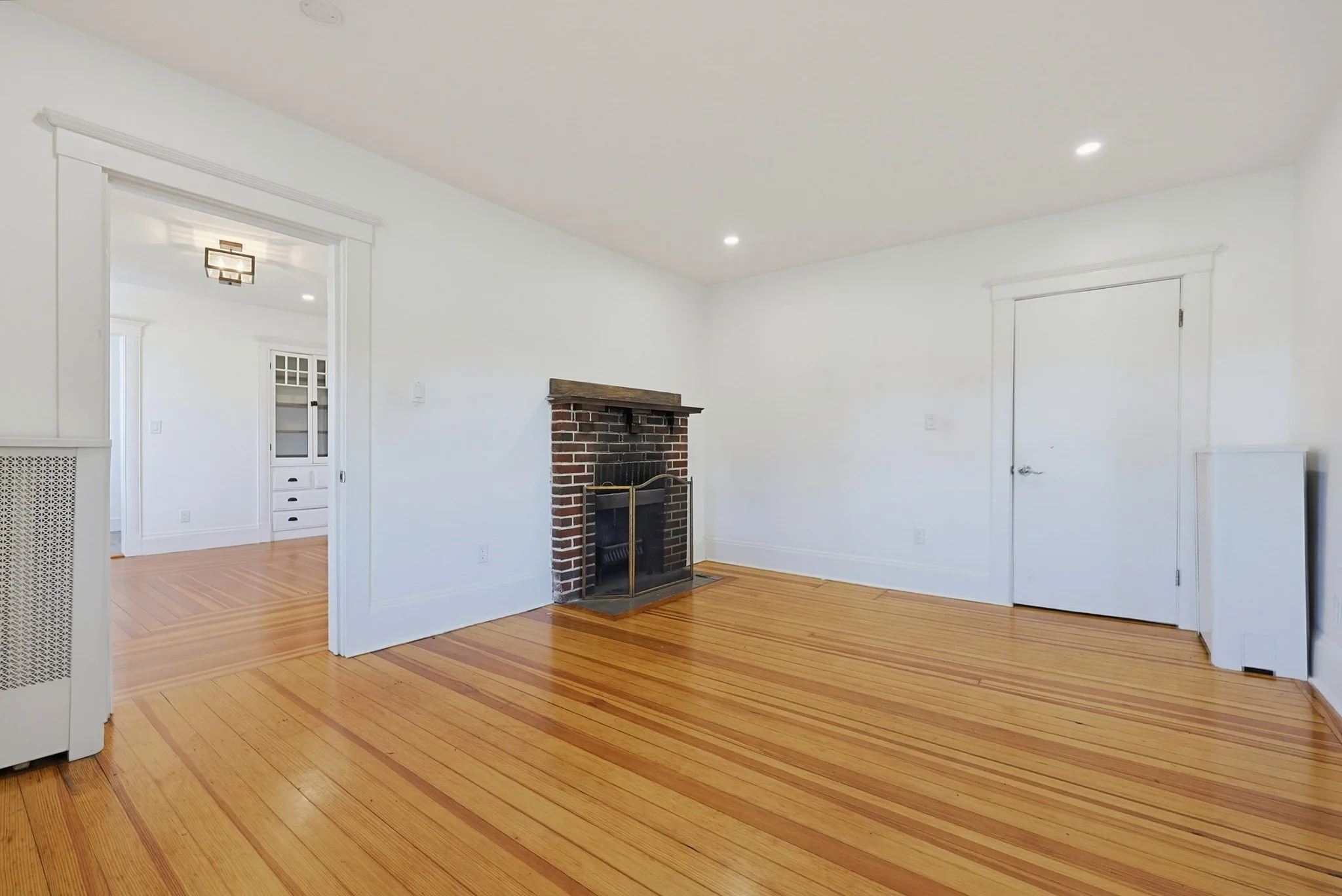 3 bed, 1 bath apartment for rent at 33 Sweetser Ter Unit 1, Wyoma — photo 16 of 28