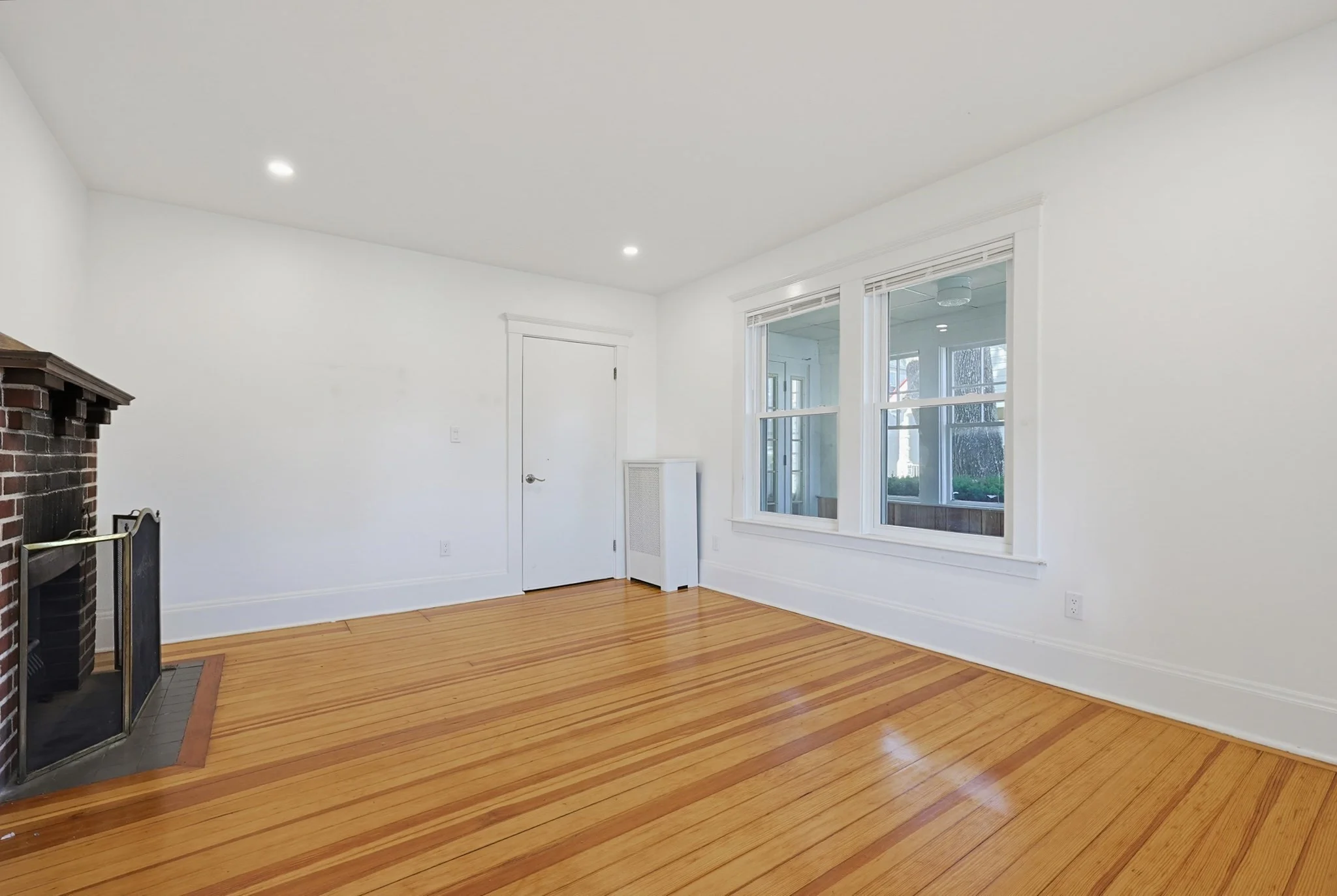 3 bed, 1 bath apartment for rent at 33 Sweetser Ter Unit 1, Wyoma — photo 15 of 28