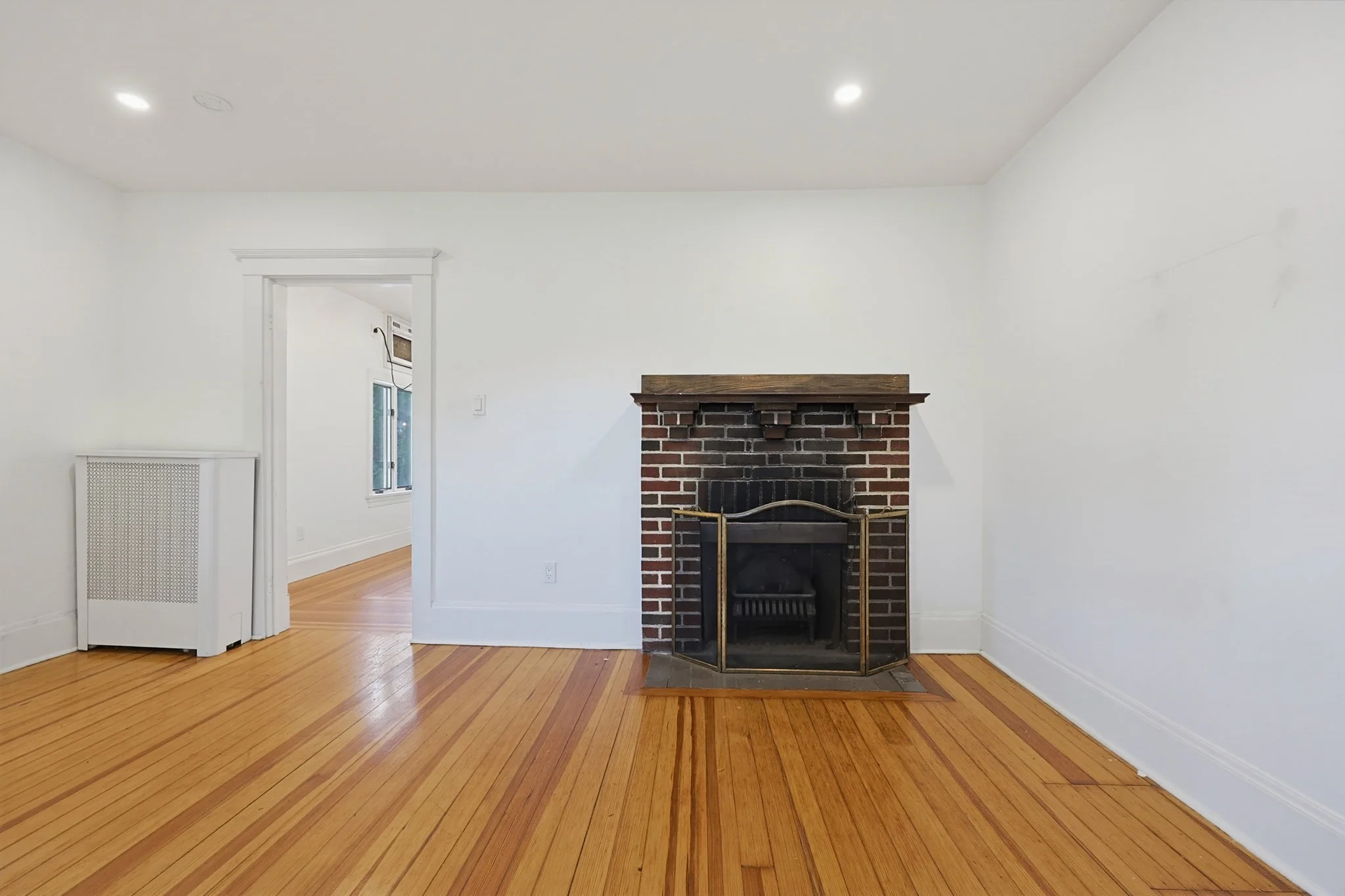3 bed, 1 bath apartment for rent at 33 Sweetser Ter Unit 1, Wyoma — photo 19 of 28