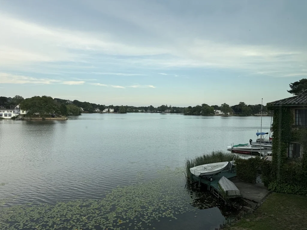 2 bed, 1 bath apartment for rent at 33 Sweetser Ter Unit 2, Wyoma