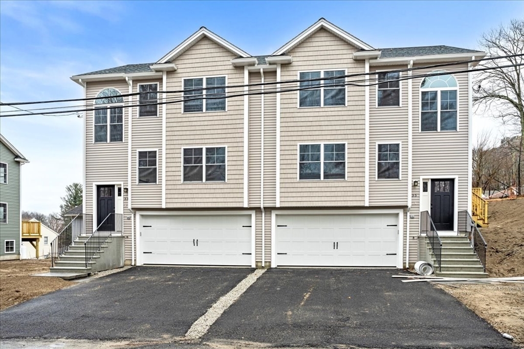 3 bed, 2 bath apartment for rent at 33 Third St Unit 0, Worcester — photo 2 of 31