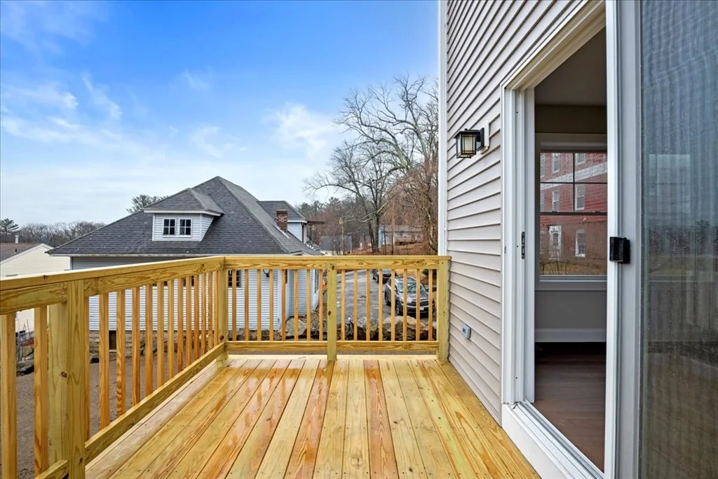 3 bed, 2 bath apartment for rent at 33 Third Unit 33, Worcester — photo 33 of 38