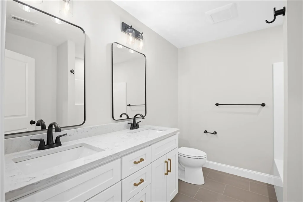 3 bed, 2 bath apartment for rent at 33 Third Unit 33, Worcester — photo 24 of 38