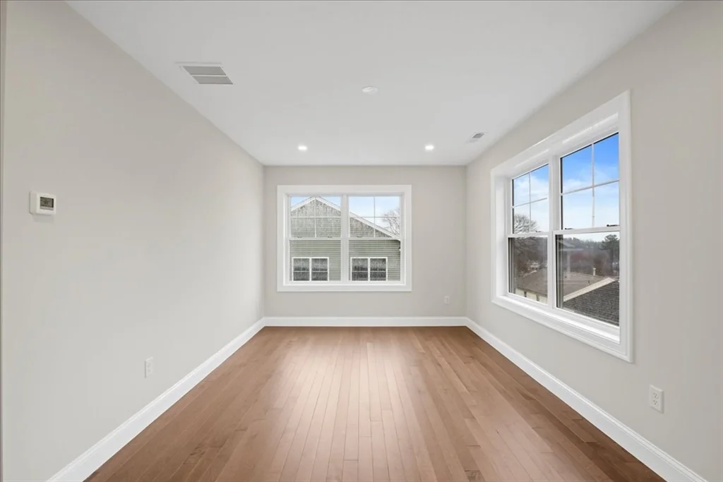 3 bed, 2 bath apartment for rent at 33 Third Unit 33, Worcester — photo 15 of 38