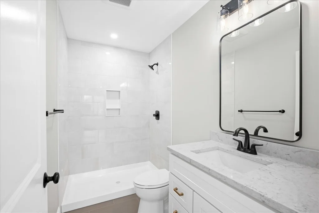 3 bed, 2 bath apartment for rent at 33 Third Unit 33, Worcester — photo 17 of 38