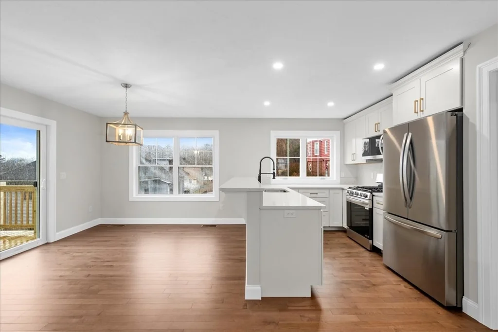 3 bed, 2 bath apartment for rent at 33 Third Unit 33, Worcester