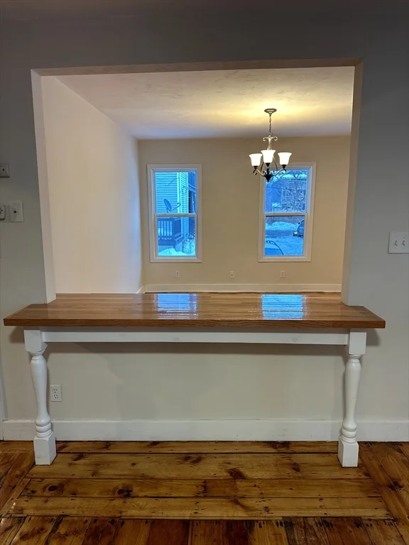 4 bed, 1 bath apartment for rent at 33 Thomas St Unit 1, Southbridge — photo 9 of 10
