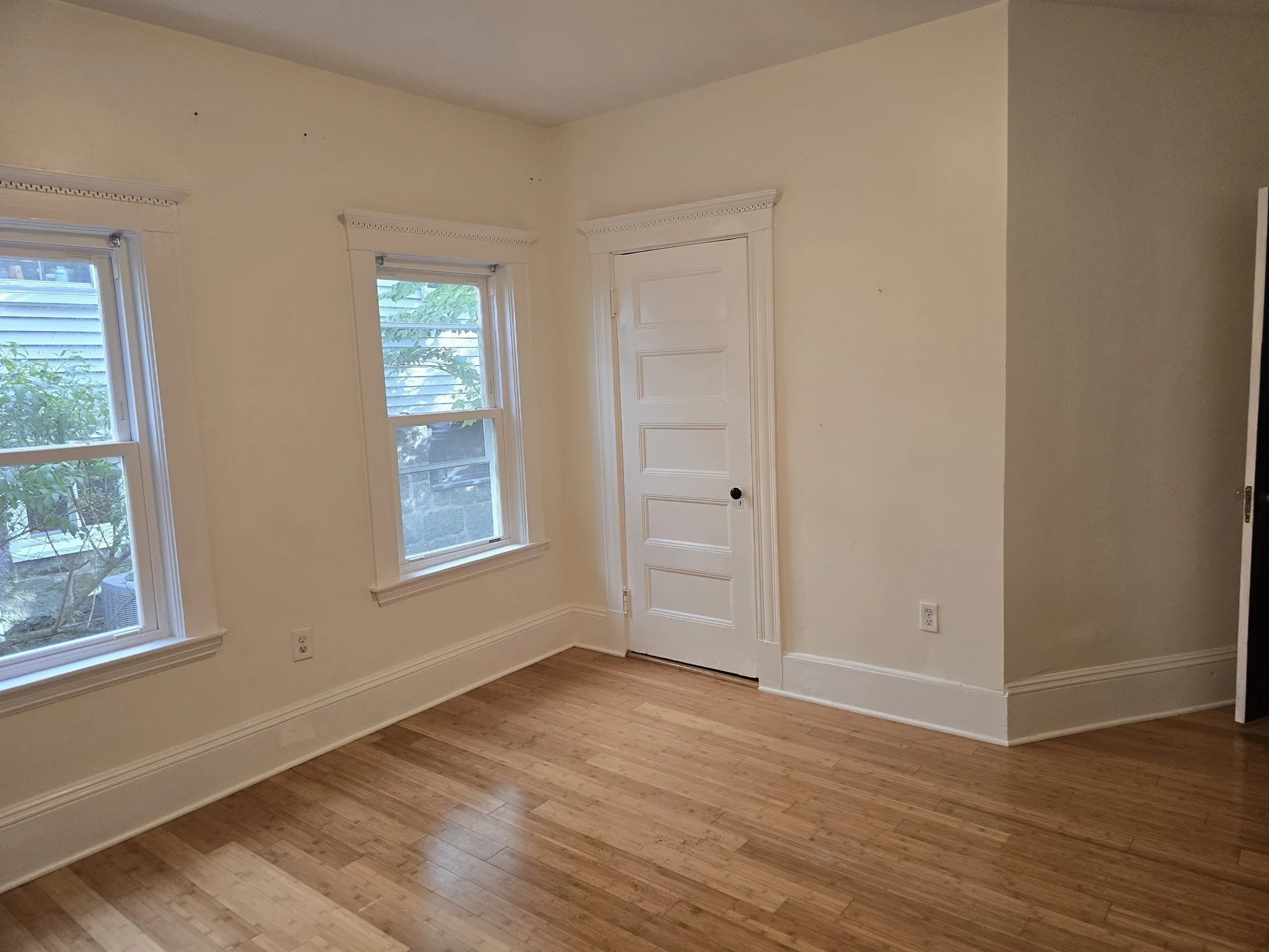3 bed, 1 bath apartment for rent at 33 Tower St Unit 1, Jamaica Plain — photo 26 of 38