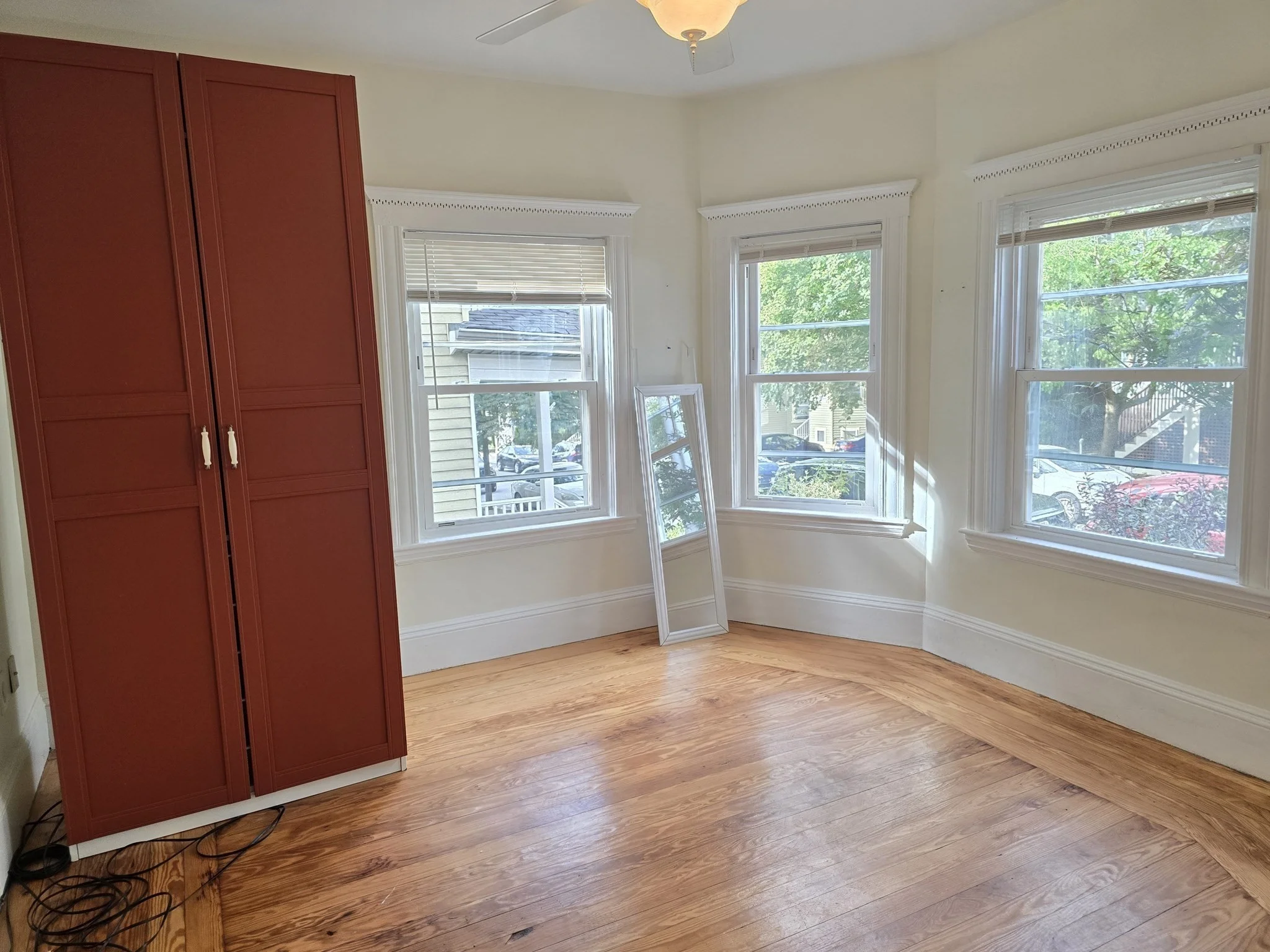 3 bed, 1 bath apartment for rent at 33 Tower St Unit 1, Jamaica Plain — photo 11 of 38
